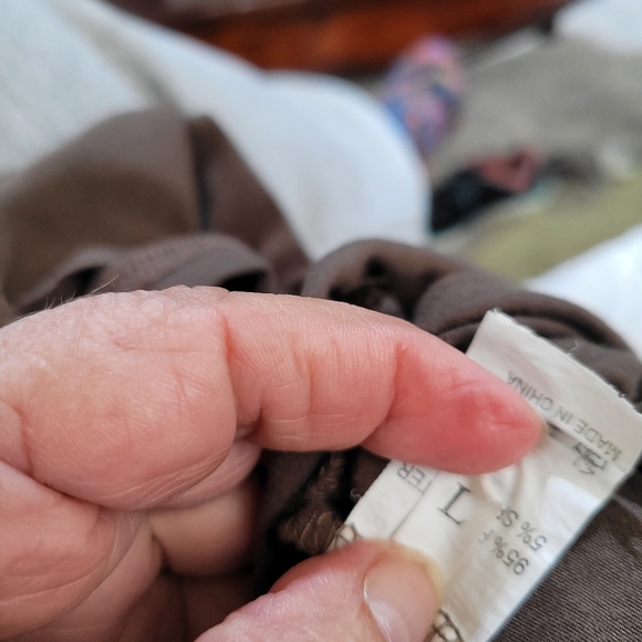 (4084) No source tag, Women's Top, Brown, L, (4084) - Picture 7 of 9